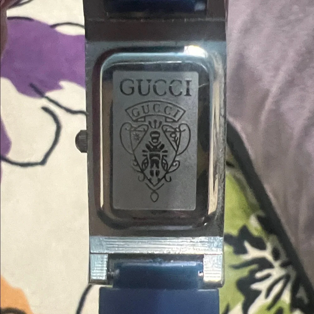 Gucci Silver and Navy Watch - Picture 5 of 5